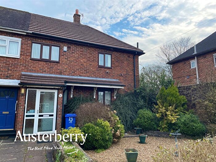 3 Bedroom Semi-Detached House To Rent In Critchlow Grove, Blurton, Stoke-On-Trent, Staffordshire, ST3