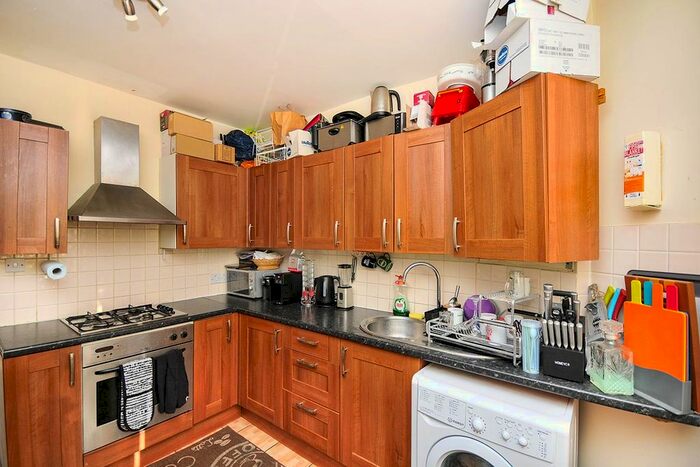 3 Bedroom Maisonette To Rent In Burnt Ash Lane, Bromley, BR1