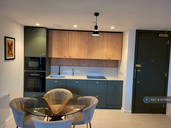 1 Bedroom Flat To Rent In Black Horse House, Hatfield, AL9