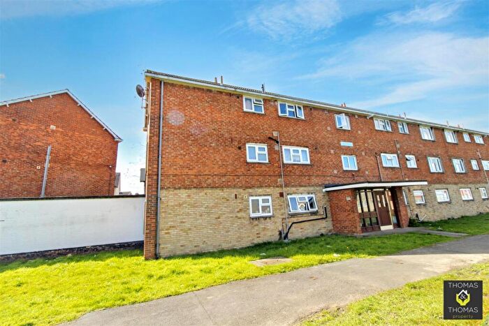 2 Bedroom Flat For Sale In Shakespeare Avenue, Gloucester, GL2