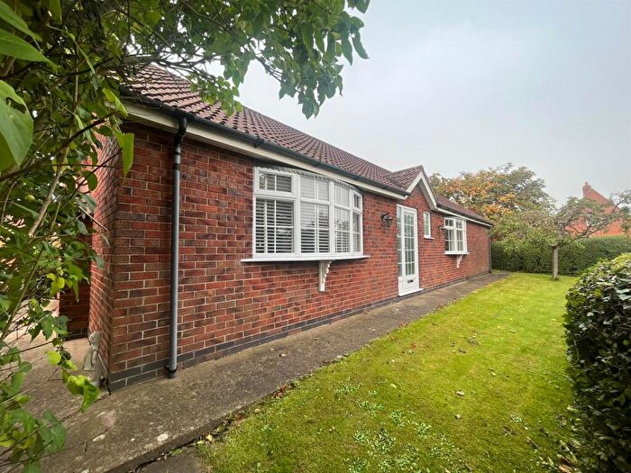 2 Bedroom Detached Bungalow To Rent In Sea Dyke Way, Marshchapel, DN36