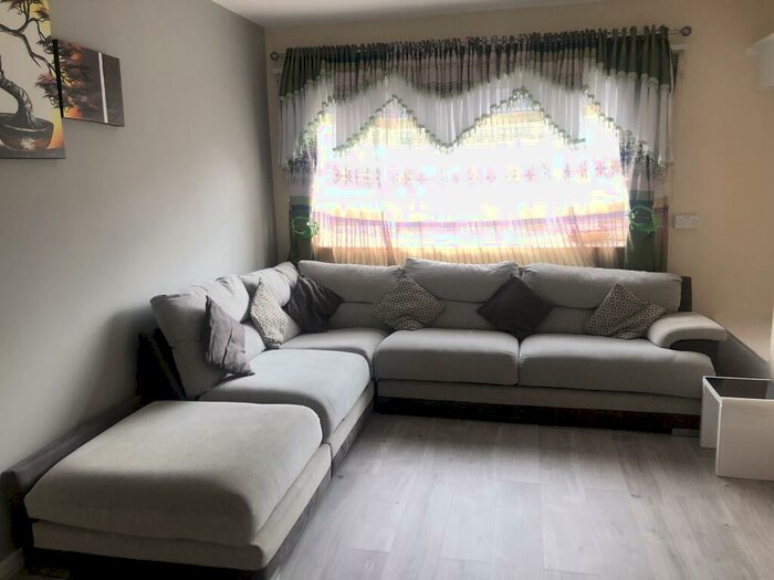 2 Bedroom House To Rent In Northdown Avenue, M15