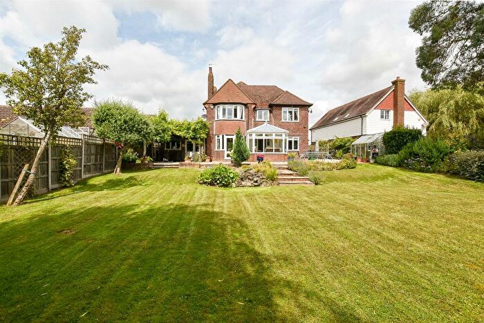 4 Bedroom Detached House For Sale In Rochester Road, Aylesford, ME20