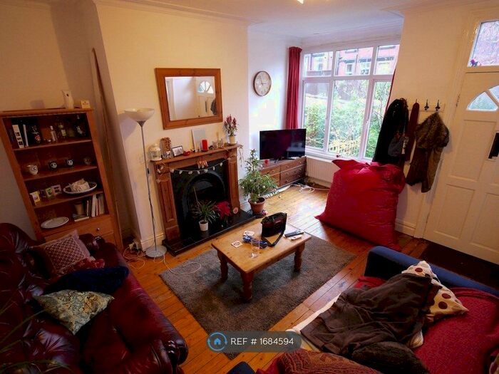 3 Bedroom Terraced House To Rent In Woodside Ave, Leeds, LS4