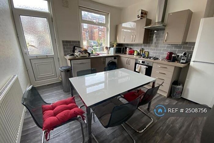4 Bedroom Terraced House To Rent In St. Anns Avenue, Leeds, LS4