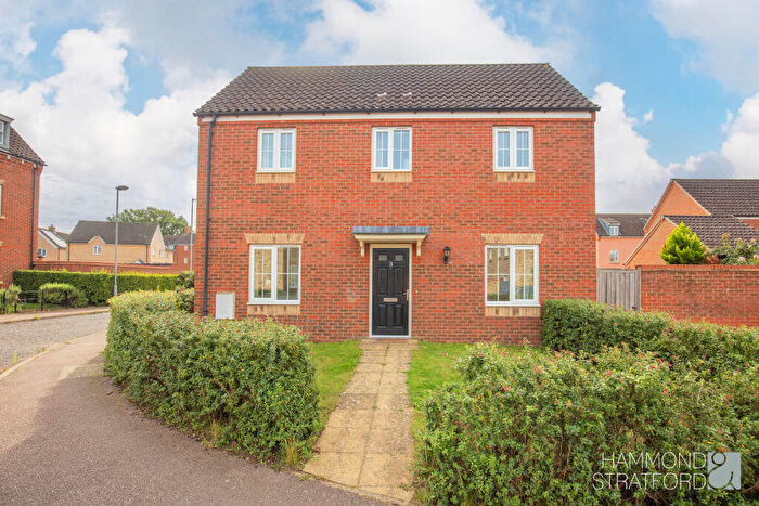 3 Bedroom Semi Detached House For Sale In Dunlin Drive, Cringleford, NR4