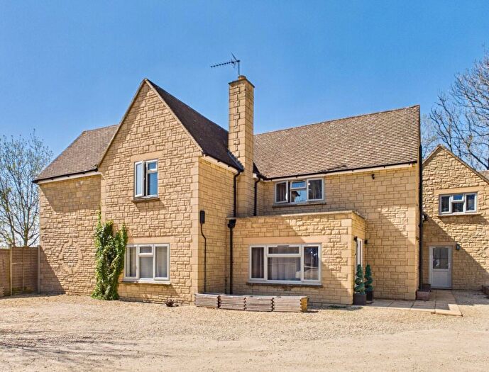 4 Bedroom End Of Terrace House For Sale In Wyck Hill, Stow On The Wold, GL54