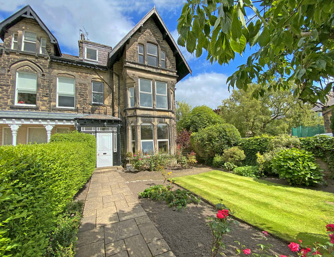 2 Bedroom Apartment To Rent In Lancaster Road, Harrogate, HG2