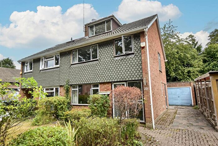 3 Bedroom Semi-Detached House For Sale In Valley Road, Northchurch, Berkhamsted, HP4