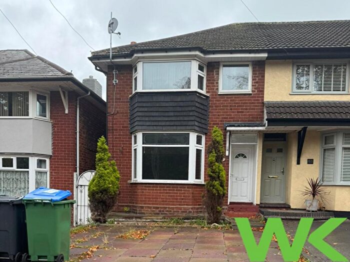 3 Bedroom Terraced House To Rent In Walsall Road, West Bromwich, B71