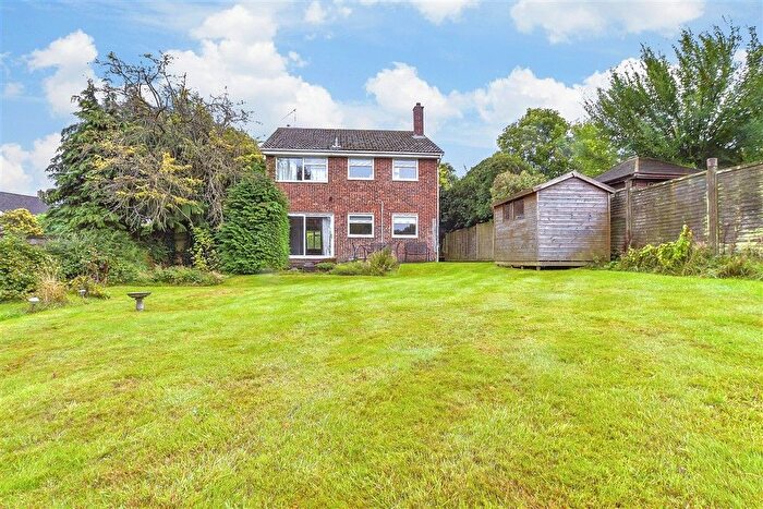 4 Bedroom Detached House For Sale In Wallace Close, Tunbridge Wells, Kent, TN2