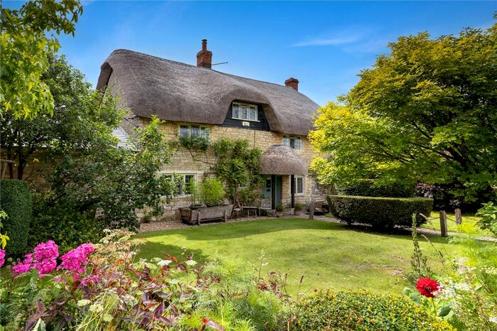 4 Bedroom Property For Sale In Fifehead Magdalen, Gillingham, Dorset SP8