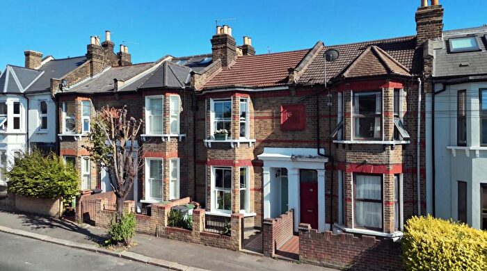 3 Bedroom Terraced House For Sale In St. Georges Road, Leyton, E10