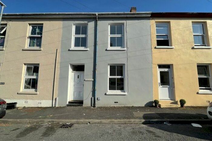 3 Bedroom Property To Rent In Barnsfield Terrace, Carmarthen, SA31