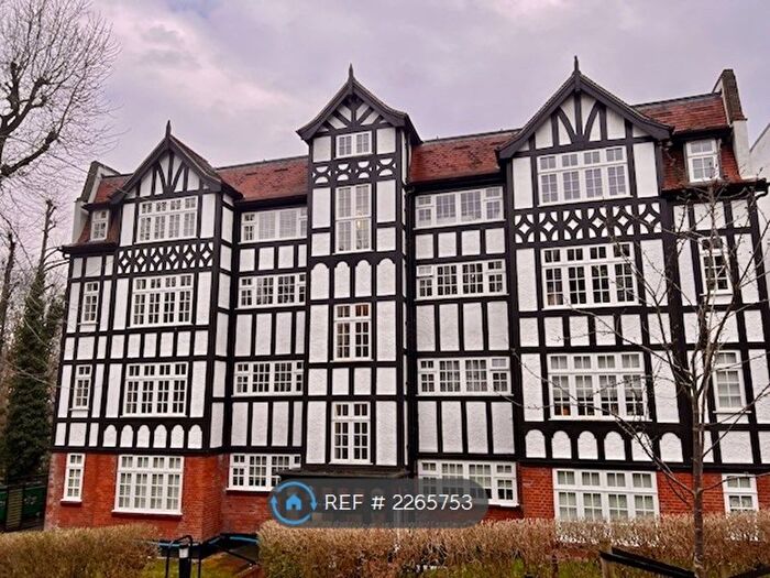 2 Bedroom Flat To Rent In Makepeace Mansions, London, N6