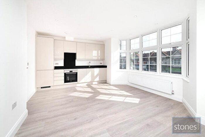 1 Bedroom Property To Rent In The Broadway, London, NW7