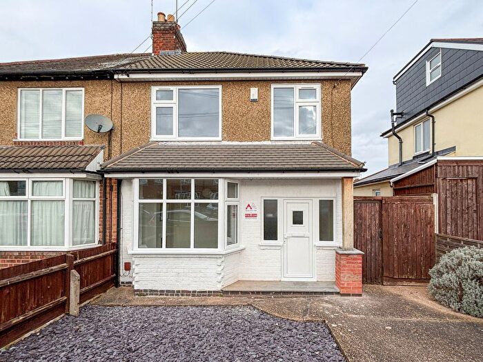 3 Bedroom Semi-Detached House To Rent In Milford Road, Leicester, LE2