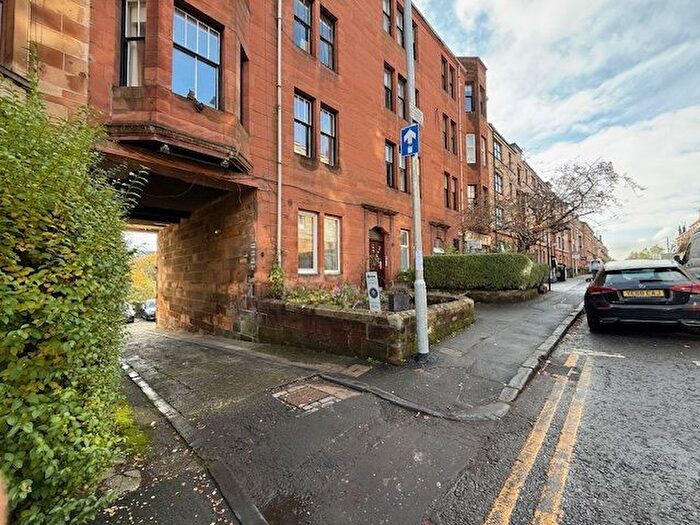 3 Bedroom Flat To Rent In Otago Street, G12