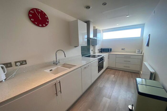 2 Bedroom Apartment To Rent In Wilmot Lane, Beeston, NG9
