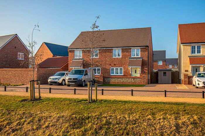 3 Bedroom Semi-Detached House To Rent In Digby Way, Halstead, CO9