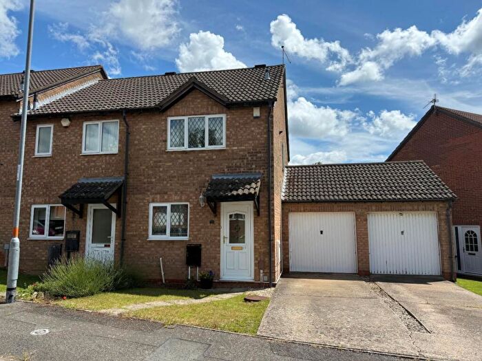 2 Bedroom End Of Terrace House For Sale In Wildern Lane, Northampton, NN4