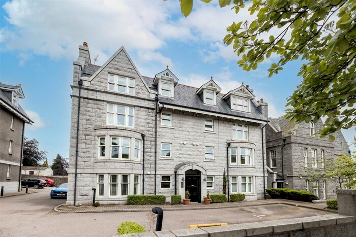 2 Bedroom Flat To Rent In Flat D, Anderson Drive, Aberdeen, AB15