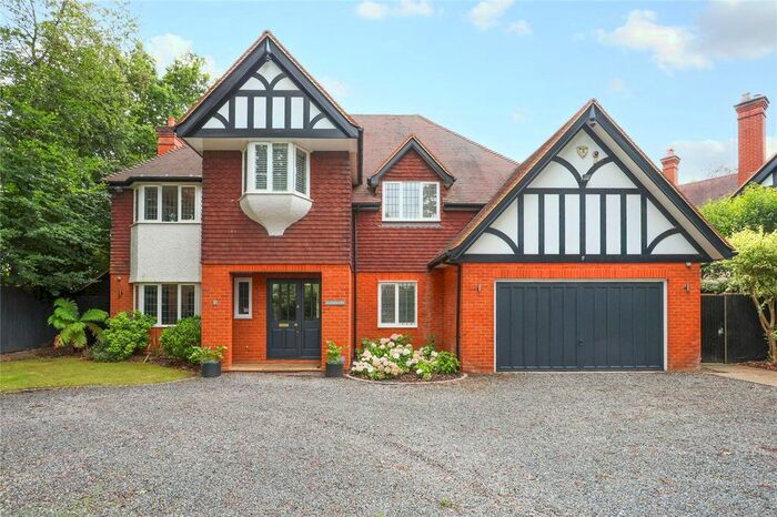 5 Bedroom Detached House For Sale In Beechwood Avenue, Weybridge, Surrey, KT13