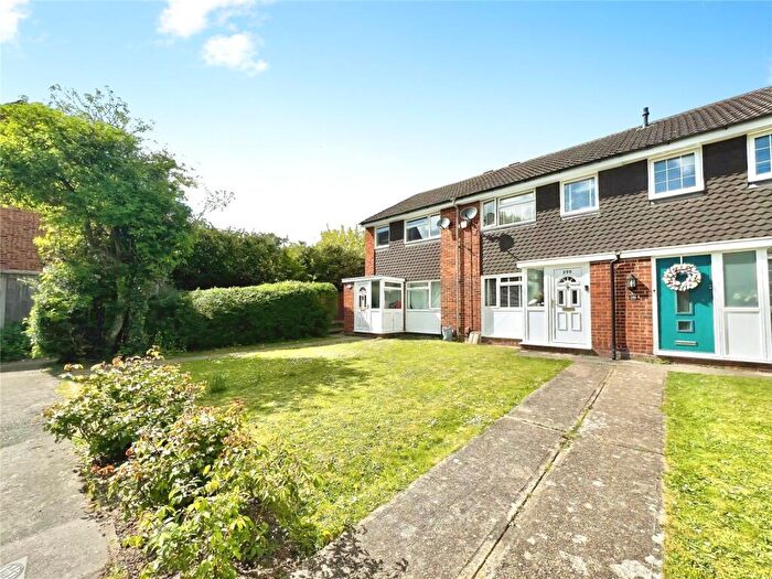 3 Bedroom Terraced House For Sale In Claremont Road, Hextable, Swanley, Kent, BR8