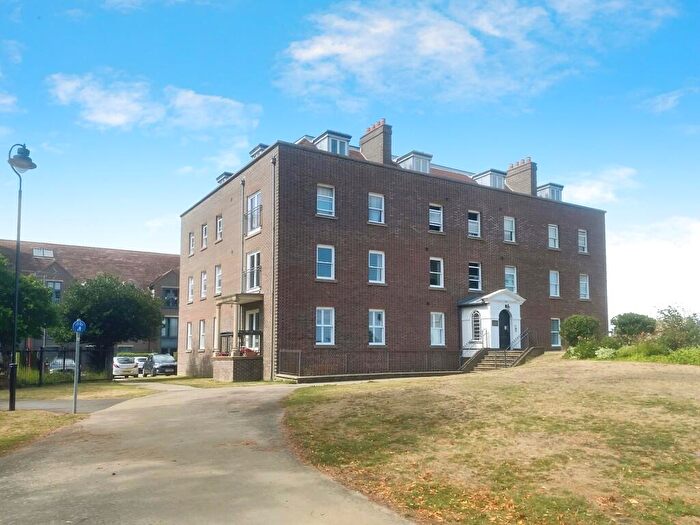 2 Bedroom Apartment To Rent In Heritage Way, Gosport, PO12