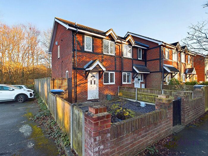 2 Bedroom End Of Terrace House To Rent In Quincy Road, Egham, Surrey, TW20