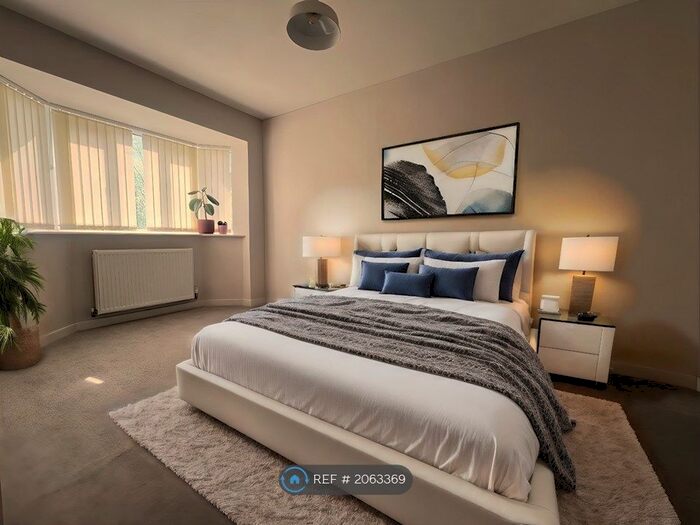 4 Bedroom Semi-Detached House To Rent In Colston Street, Soundwell, Bristol, BS16