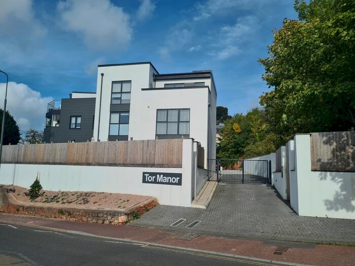 4 Bedroom Town House To Rent In Tor Church Road, Torquay, TQ2
