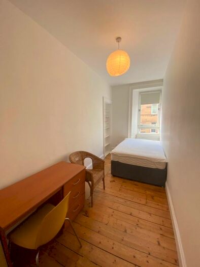 4 Bedroom Flat To Rent In Barclay Place, Bruntsfield, Edinburgh, EH10