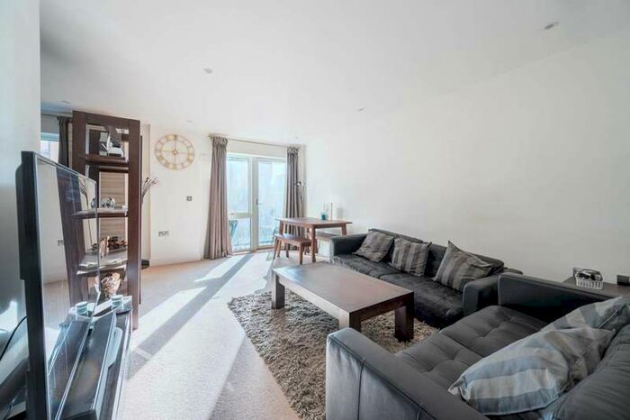 2 Bedroom Flat To Rent In Arabella Street, Bermondsey, SE16