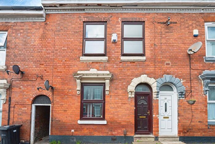 4 Bedroom Terraced House For Sale In Anglesey Street, Birmingham, B19