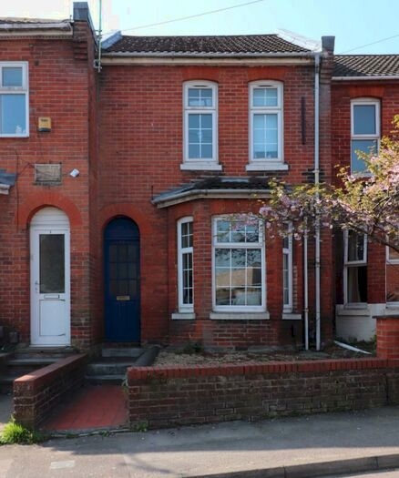 4 Bedroom House To Rent In Earls Road, SO14