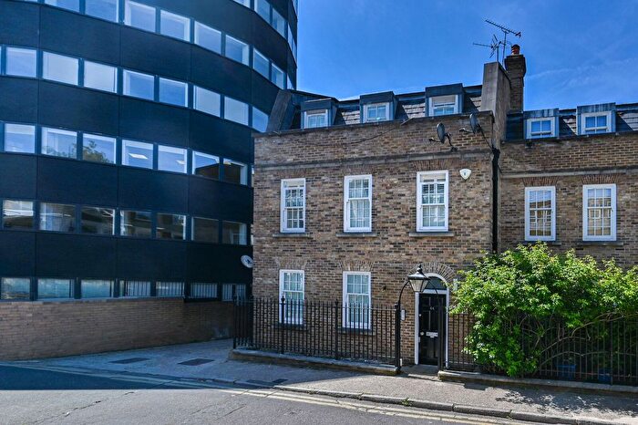 1 Bedroom Flat To Rent In Burlington Road, London, Fulham, London, SW6