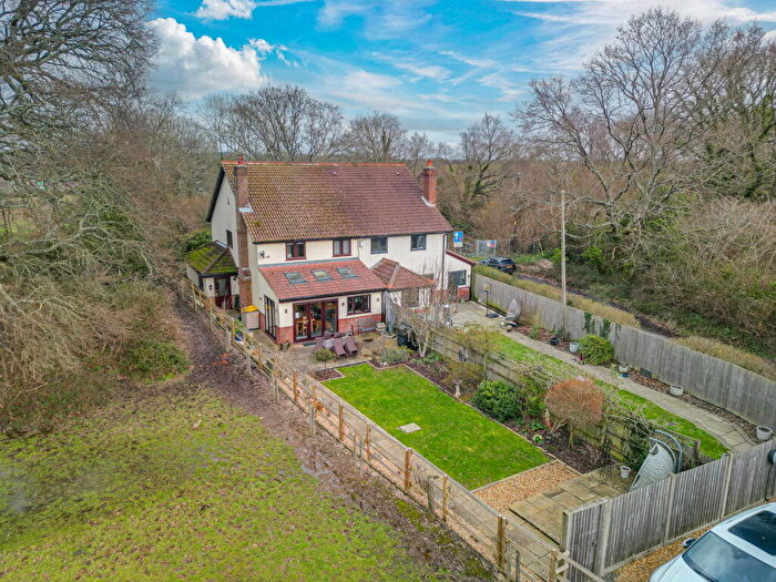 3 Bedroom Cottage For Sale In Salem Cottages, Burnetts Lane, West End, Southampton, SO30