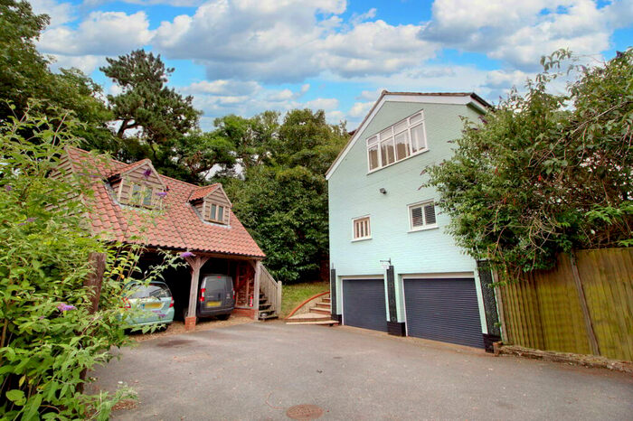 5 Bedroom Detached House For Sale In Heckingham Park Drive, Hales, Norwich, NR14