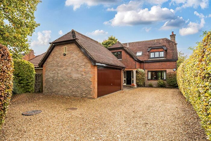 4 Bedroom Detached House For Sale In Swanwick Lane, Swanwick, Southampton, SO31