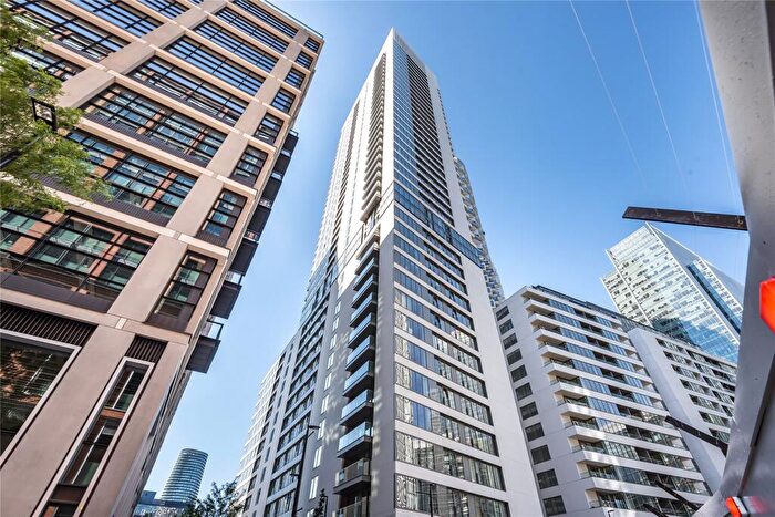 2 Bedroom Flat To Rent In Park Drive, London, E14