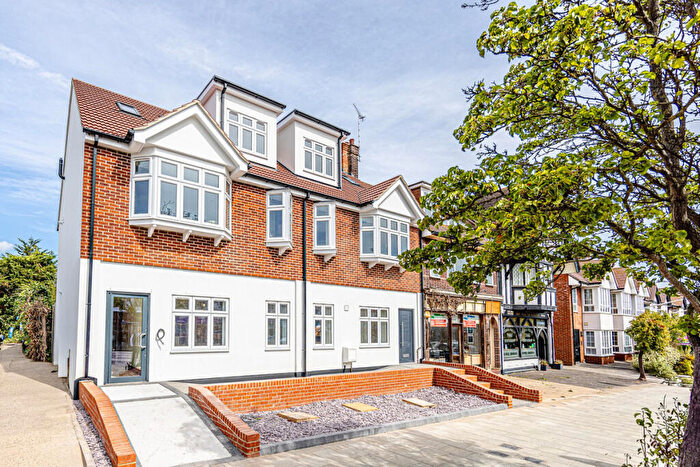 2 Bedroom Apartment For Sale In London Road, Leigh-on-Sea, SS9