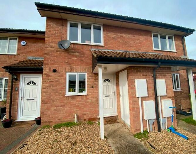 2 Bedroom House To Rent In Friary Gardens, Newport Pagnell, MK16