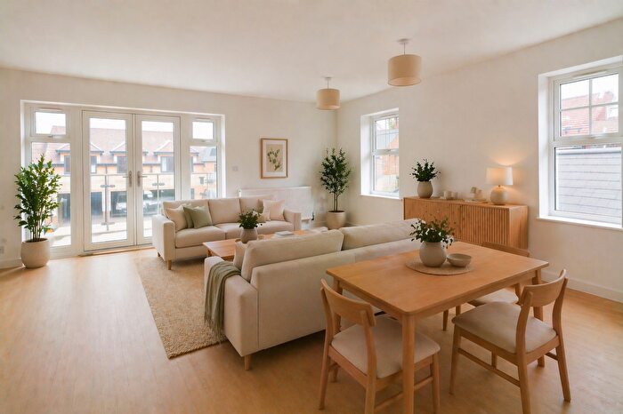 1 Bedroom Apartment For Sale In Church Farm, Beckett Drive, OX14