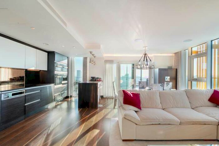 3 Bedroom Flat To Rent In Witham House, Enterprise Way, Wandsworth, SW18