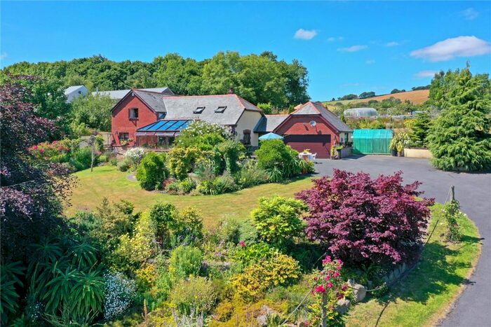 4 Bedroom Detached House For Sale In Whitestone, Exeter, EX4