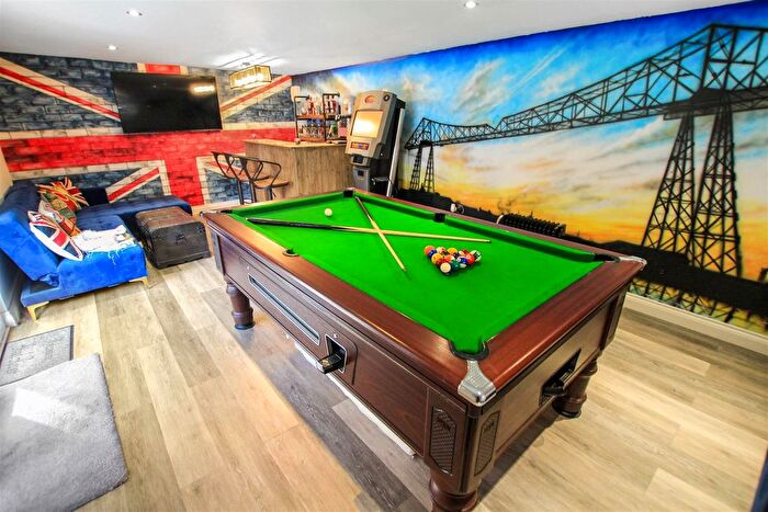 4 Bedroom Detached House For Sale In The Post Horn, Newton Aycliffe, DL5