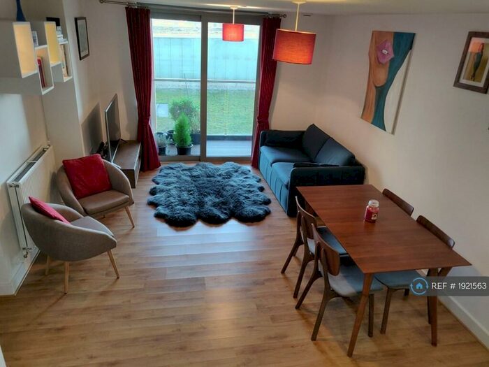 2 Bedroom Flat To Rent In Sienna Alto, London, SE13