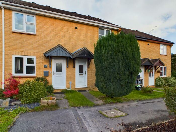 2 Bedroom Terraced House To Rent In Colmworth Close, Reading, RG6