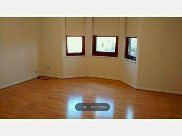 2 Bedroom Flat To Rent In Church View, Coatbridge, ML5